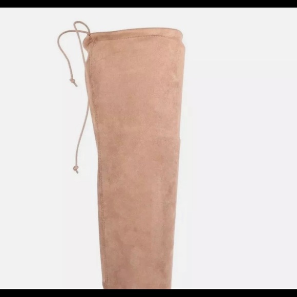 Chamel color over the knee boots - Picture 2 of 3